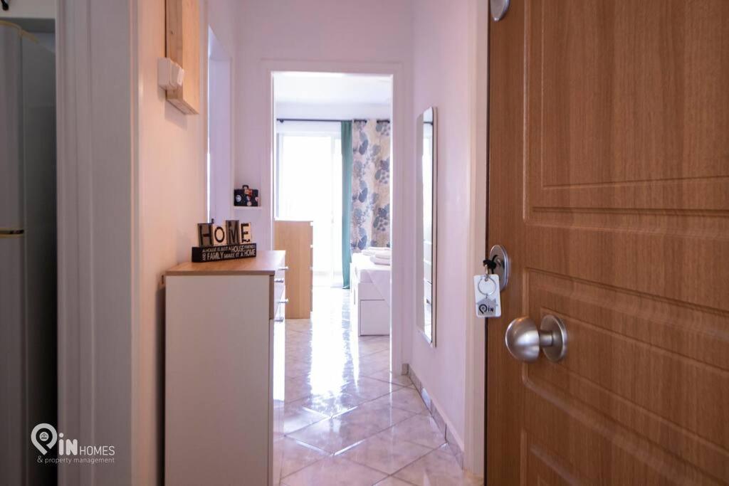 Apartment Athenian Sky View - Next To Metro Athens